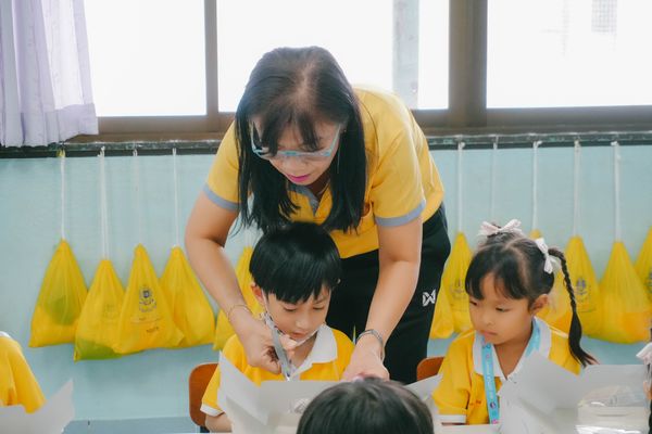 โรงเรียนปรีชานุศาสน์